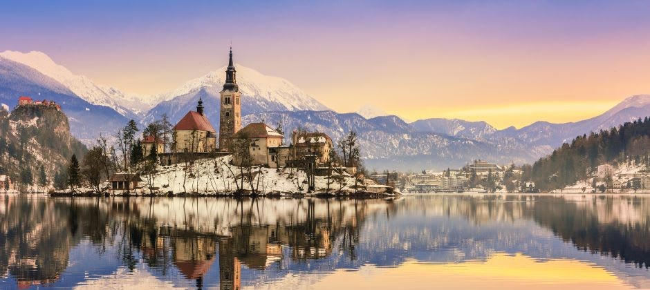 Khung cảnh Slovenia mùa đông – điểm đến du học châu Âu lý tưởng với học phí hợp lý và thiên nhiên tuyệt đẹp