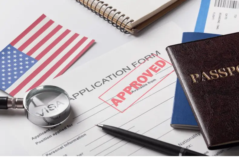 Hồ sơ được đóng dấu Approved nhờ nắm vững câu hỏi phỏng vấn visa mỹ và chuẩn bị hồ sơ tài chính minh bạch