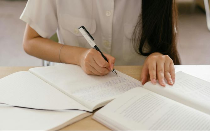 Cách viết hồ sơ xin học bổng cho học sinh và quy trình chuẩn bị hồ sơ học bổng chi tiết