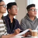 Nhóm sinh viên quốc tế tại Đức đang theo học các chương trình tiếng Anh tại Đức đầy tập trung